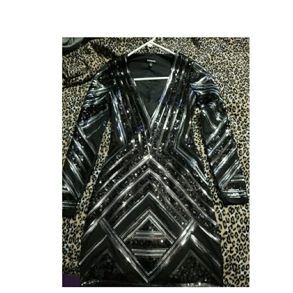 Dress - Picture 1 of 2